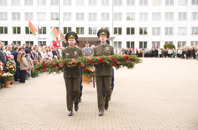 de907dc6 8220 4520 819b b1882ea92b5f