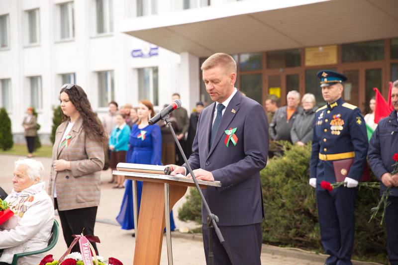 photo 5330387931887687511 x